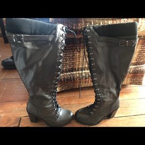 Torrid NWOT knee high boots